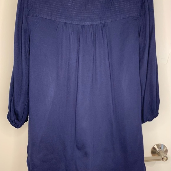 Aritzia Babaton navy blouse - Picture 2 of 4